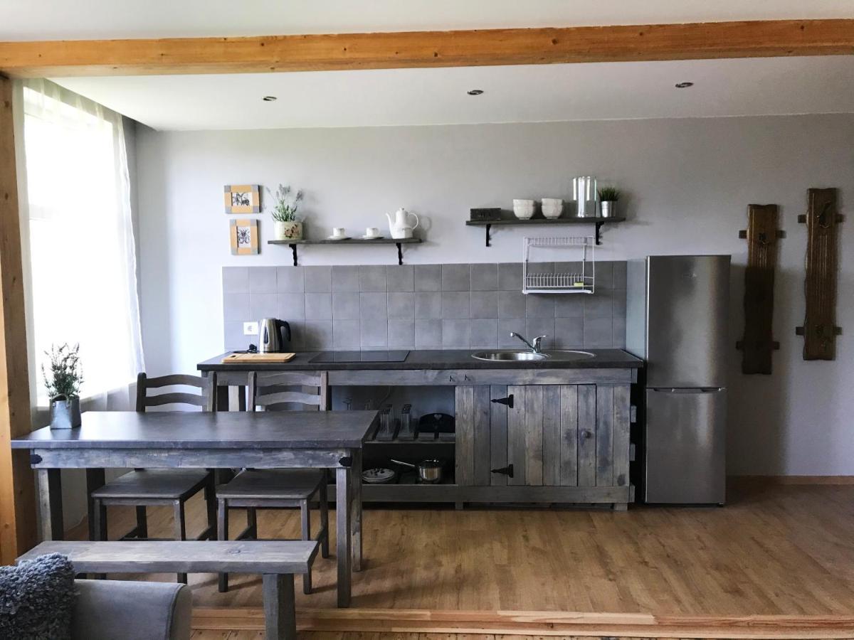 Apartamenti Starp Krastiem Liepaja Ngoại thất bức ảnh